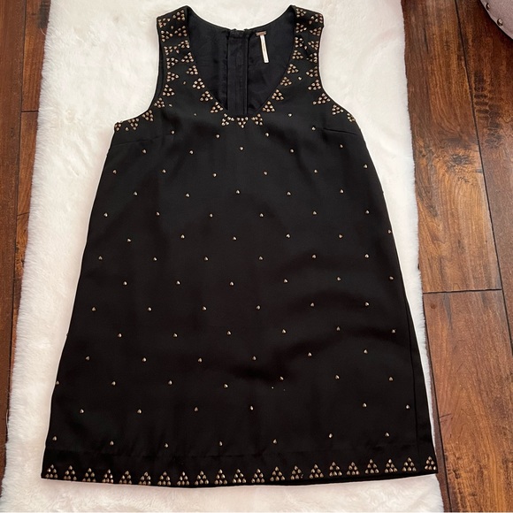 Free People Soho Studded Sleeveless V  Neck Mini Dress Black Size 0 NWT - Picture 4 of 16